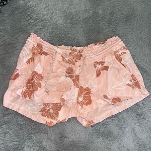 Roxy floral shorts